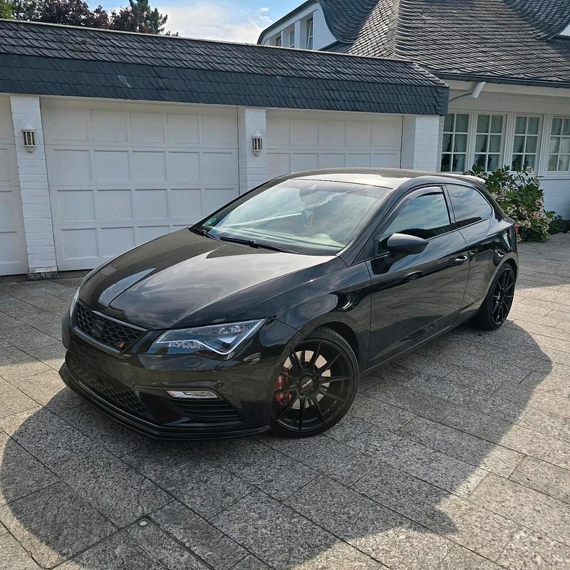 Schwarz Gebraucht 2018 Cupra Leon Coupé | 19.950 € (Fairer Preis) - Bild 1/4