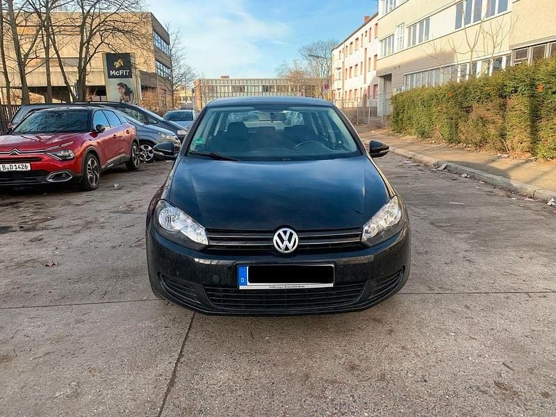 Gebraucht VW Golf VI 80 PS (58 kW) 2009 Schwarz Kleinwagen