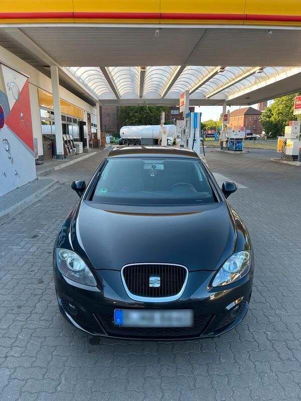 Schwarz Gebraucht 2012 Seat Leon Copa Limousine | 4.400 € (Superpreis) - Bild 1/4