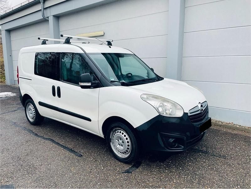 Gebraucht Opel Combo 95 PS (69 kW) 2016 Weiß Van / Kleinbus