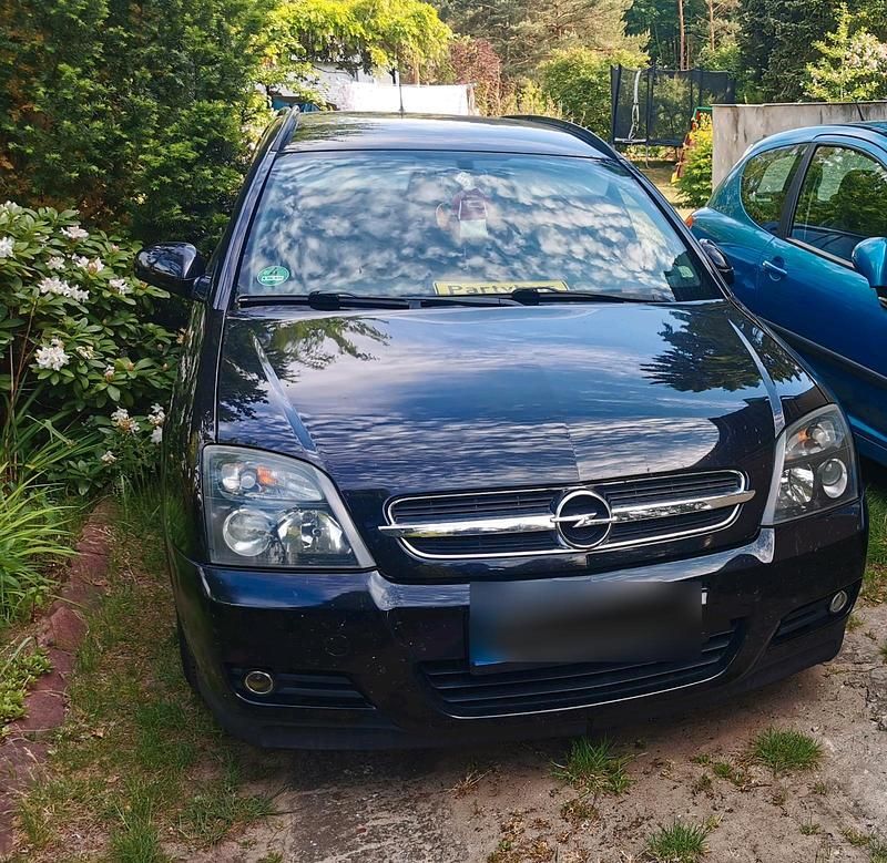 Schwarz Gebraucht 2005 Opel Vectra Kombi | 1.000 € (Guter Preis) - Bild 1/4