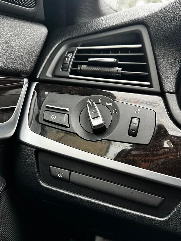 Gebraucht BMW M550 381 PS (280 kW) 2013 Weiß Limousine