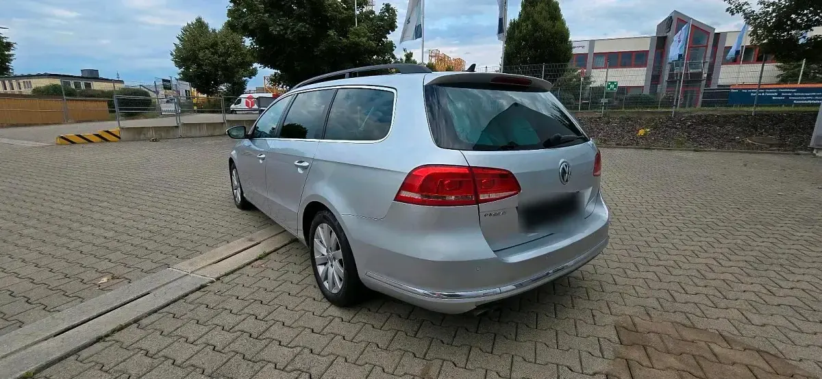 Gebraucht VW Passat 140 PS (102 kW) 2014 Silber Kombi