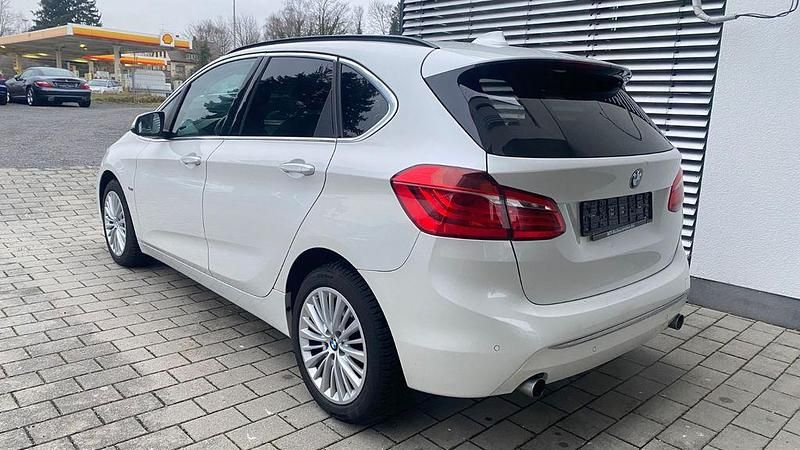 Gebraucht BMW 220 Luxury Line 190 PS (139 kW) 2016 Weiß Kombi