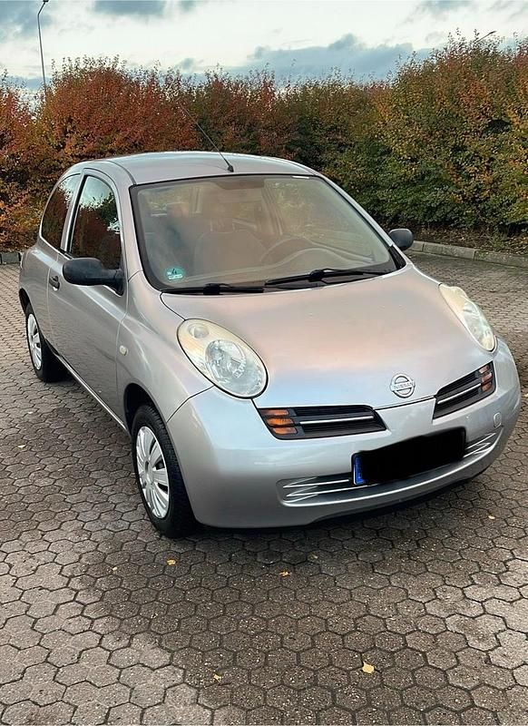 Silber Gebraucht 2003 Nissan Micra Kleinwagen | 2.450 € (Fairer Preis) - Bild 1/4