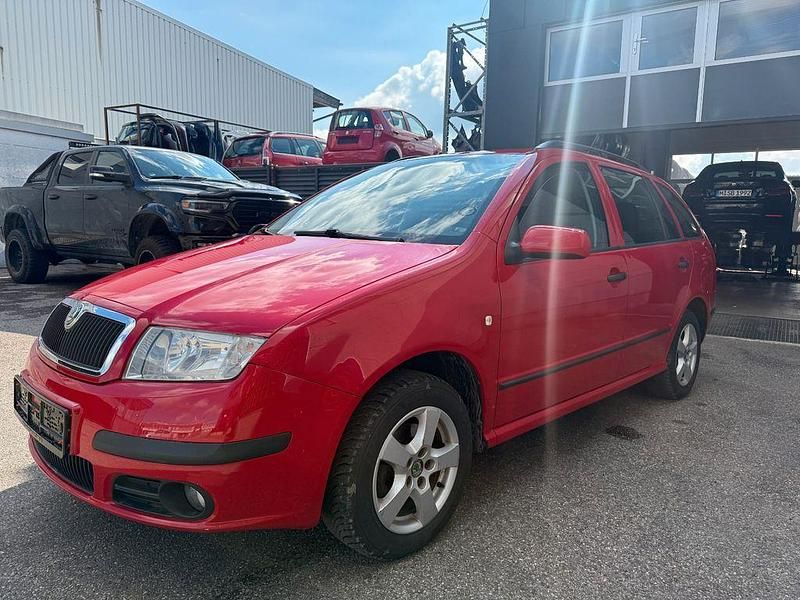 Rot Gebraucht 2006 Skoda Fabia Elegance Kleinwagen | 2.999 € (Fairer Preis) - Bild 1/4