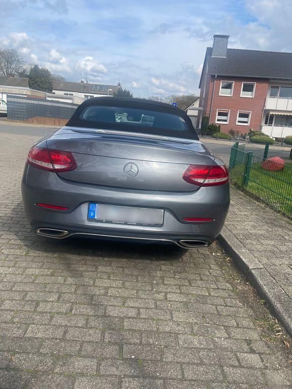 Gebraucht Mercedes C250 211 PS (155 kW) 2017 Grau Cabrio
