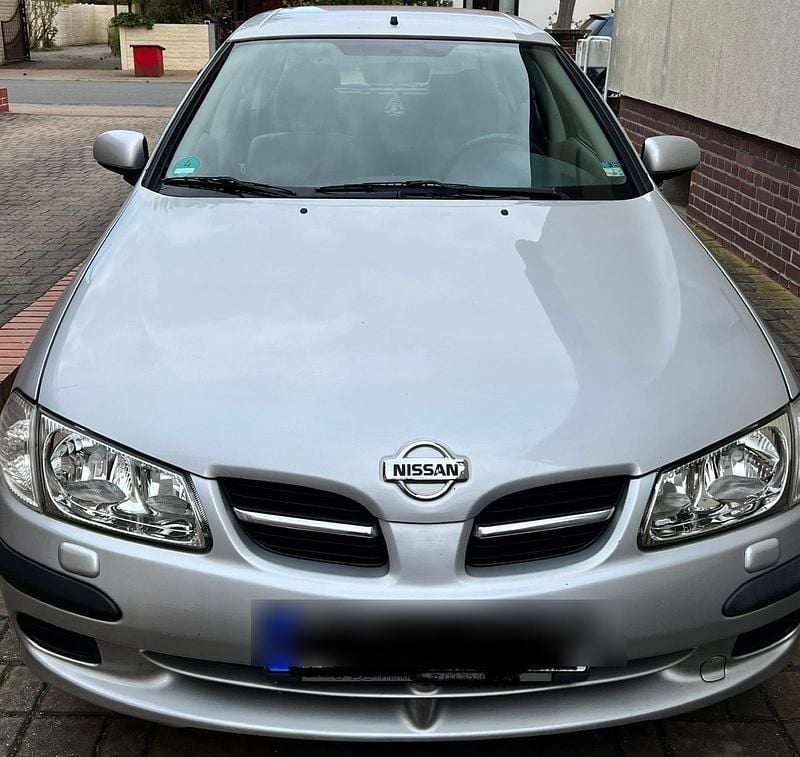 Silber Gebraucht 2002 Nissan Almera Kleinwagen | 800 € (Guter Preis) - Bild 1/4