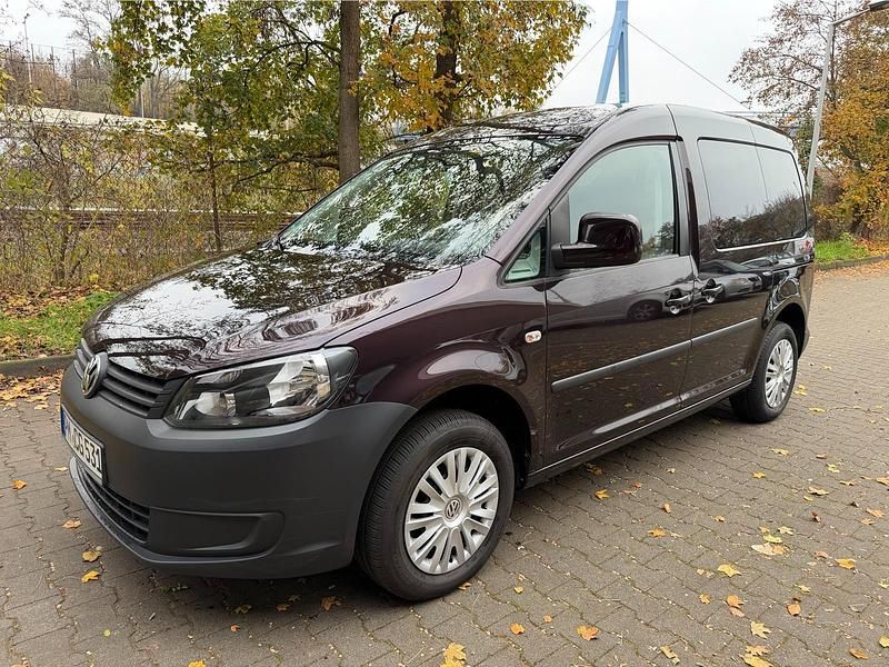 Andere farben Gebraucht 2014 VW Caddy Van / Kleinbus | 12.999 € (Etwas zu teuer) - Bild 1/4