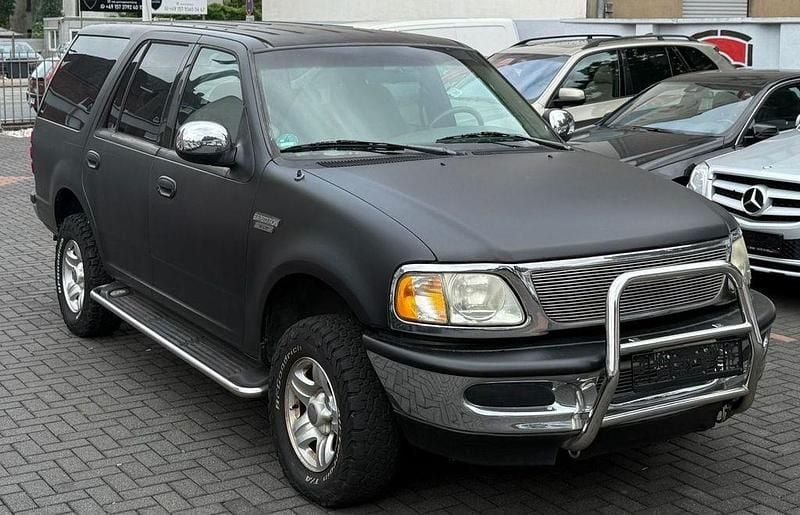 Schwarz Gebraucht 1998 Ford Expedition SUV | 6.250 € - Bild 1/4