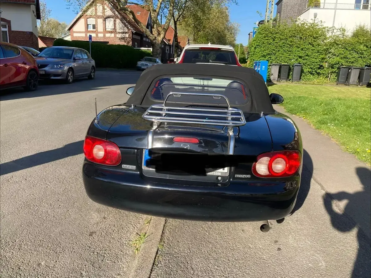 Używany Mazda MX5 110 KM (80 kW) 2004 Czarny Kabriolet