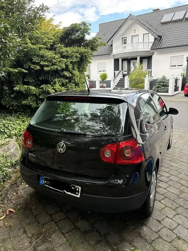 Gebraucht VW Golf V 80 PS (58 kW) 2007 Schwarz Kleinwagen