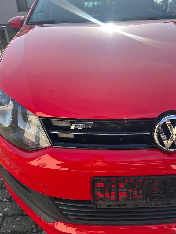 Gebraucht VW Polo Life 90 PS (66 kW) 2014 Rot Limousine