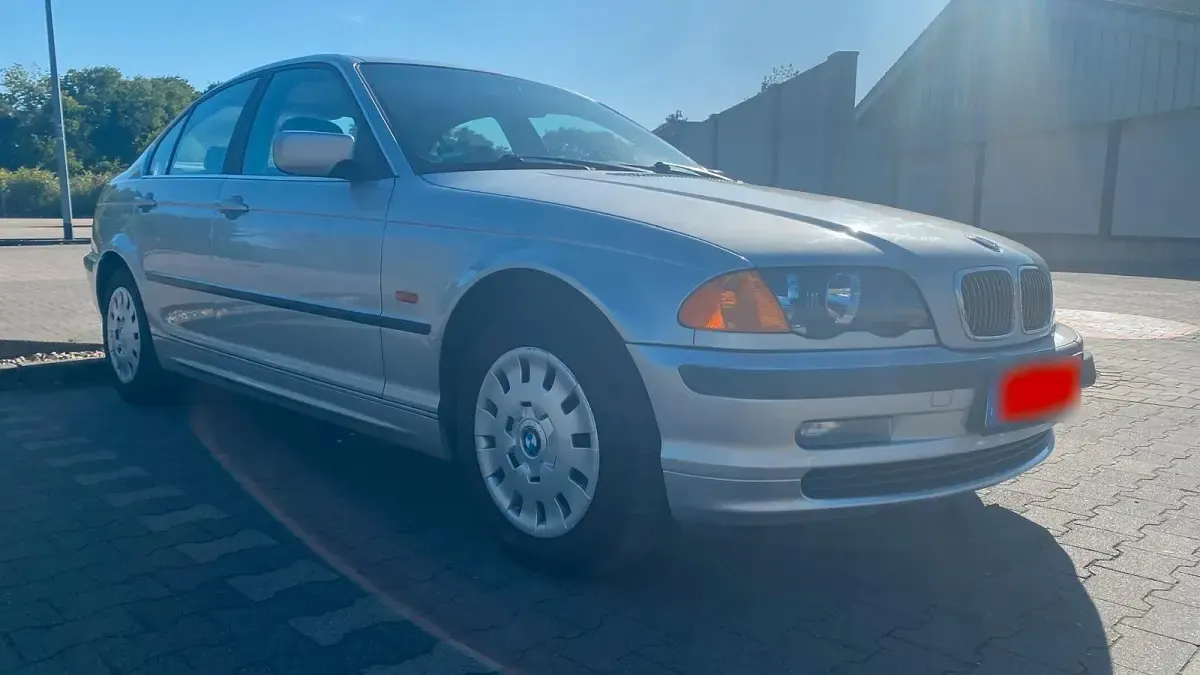 Brugt BMW 320 150 HK (110 kW) 1998 Sølv Sedan