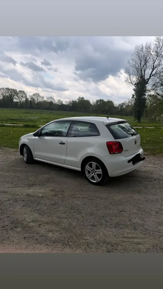 Gebraucht VW Polo 75 PS (55 kW) 2012 Weiß Kleinwagen