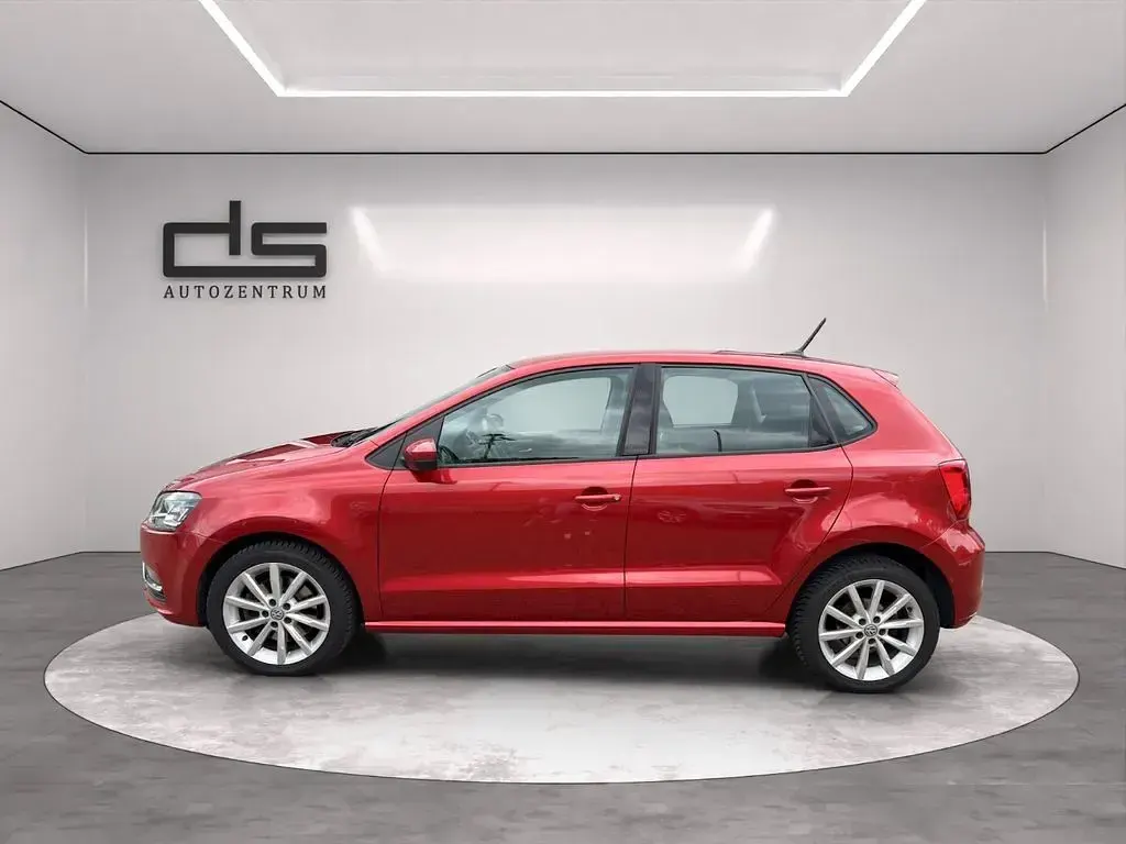 Gebraucht VW Polo Highline 110 PS (80 kW) 2016 Rot Limousine