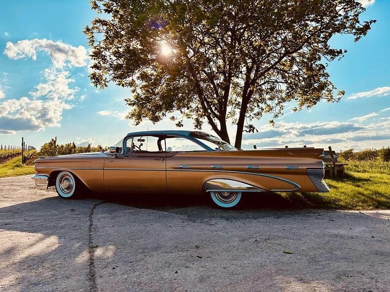 Gold Gebraucht 1959 Pontiac Bonneville Coupé | 48.000 € - Bild 1/4