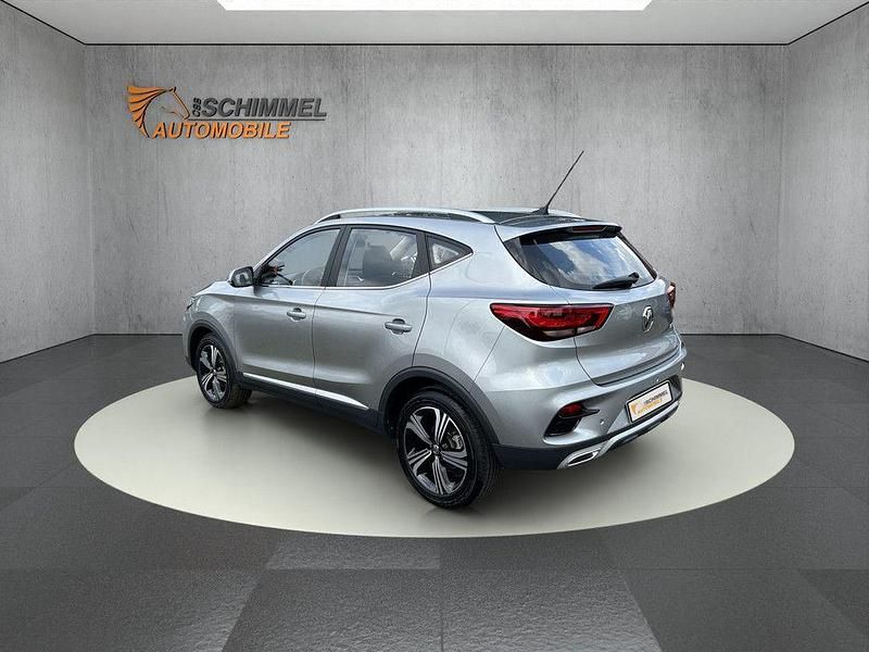 Gebraucht MG ZS Comfort 106 PS (77 kW) 2024 Silber Limousine