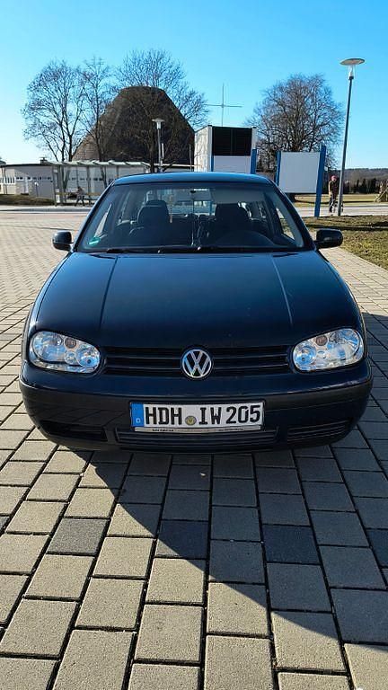 Gebraucht VW Golf IV 75 PS (55 kW) 2003 Blau Limousine