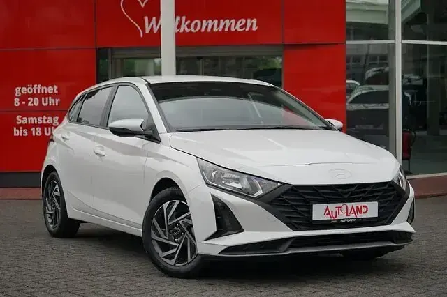 Neu Hyundai i20 79 PS (58 kW) 2025 Weiß Kleinwagen