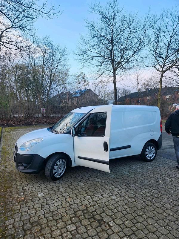 Gebraucht Fiat Doblò 90 PS (66 kW) 2011 Weiß Van / Kleinbus