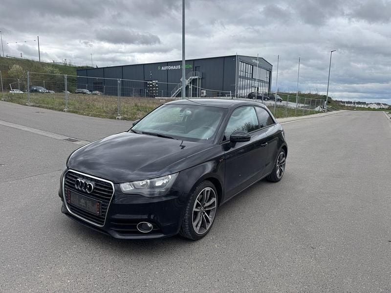 Gebraucht Audi A1 Attraction 105 PS (77 kW) 2010 Schwarz Kleinwagen