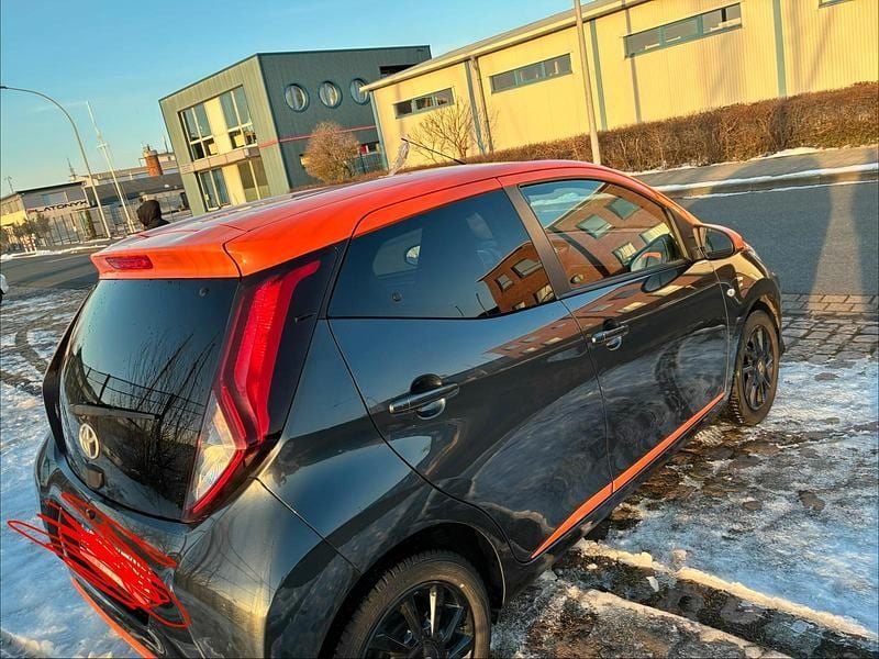 Gebraucht Toyota Aygo Edition 72 PS (52 kW) 2020 Grau Kleinwagen