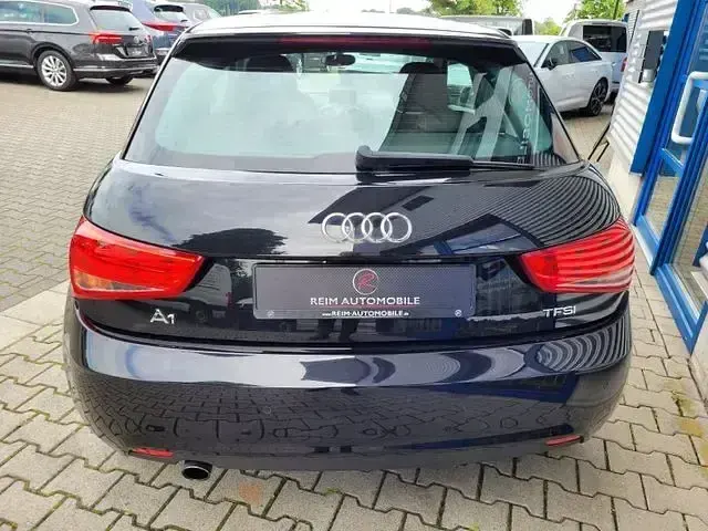 Gebraucht Audi A1 Ambition 86 PS (63 kW) 2013 Phantomschwarz perleffekt Kleinwagen