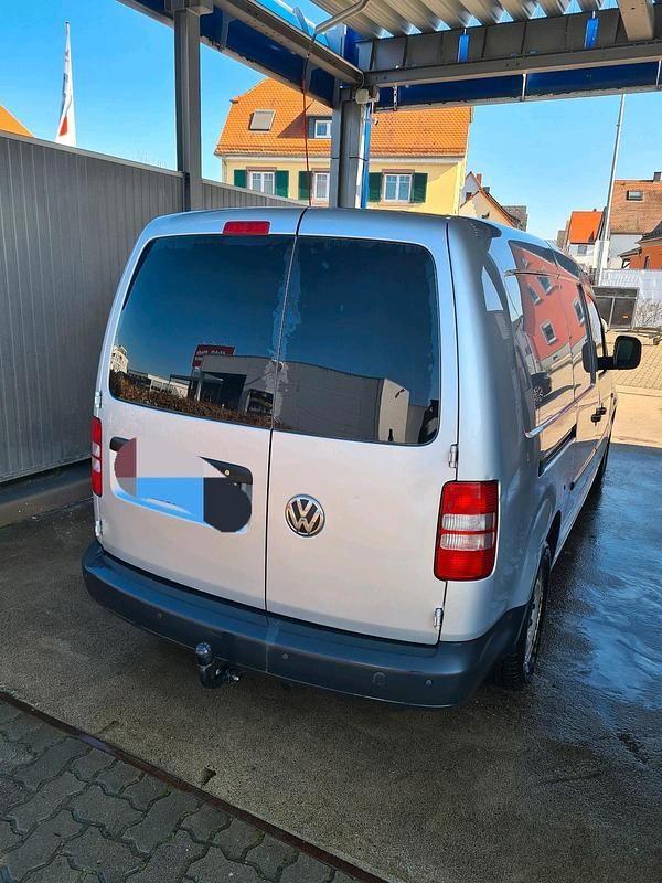 Gebraucht VW Caddy Maxi 102 PS (75 kW) 2014 Silber Van / Kleinbus