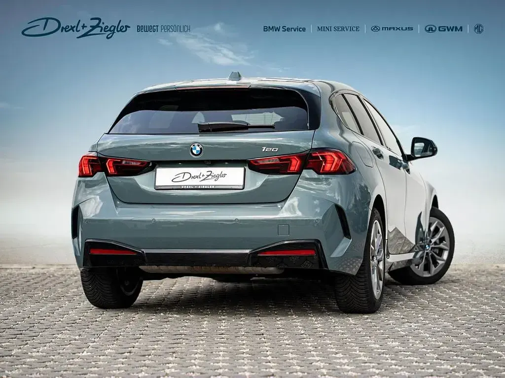 Gebraucht BMW 120 Performance 170 PS (125 kW) 2025 Cape york green metallic Kleinwagen