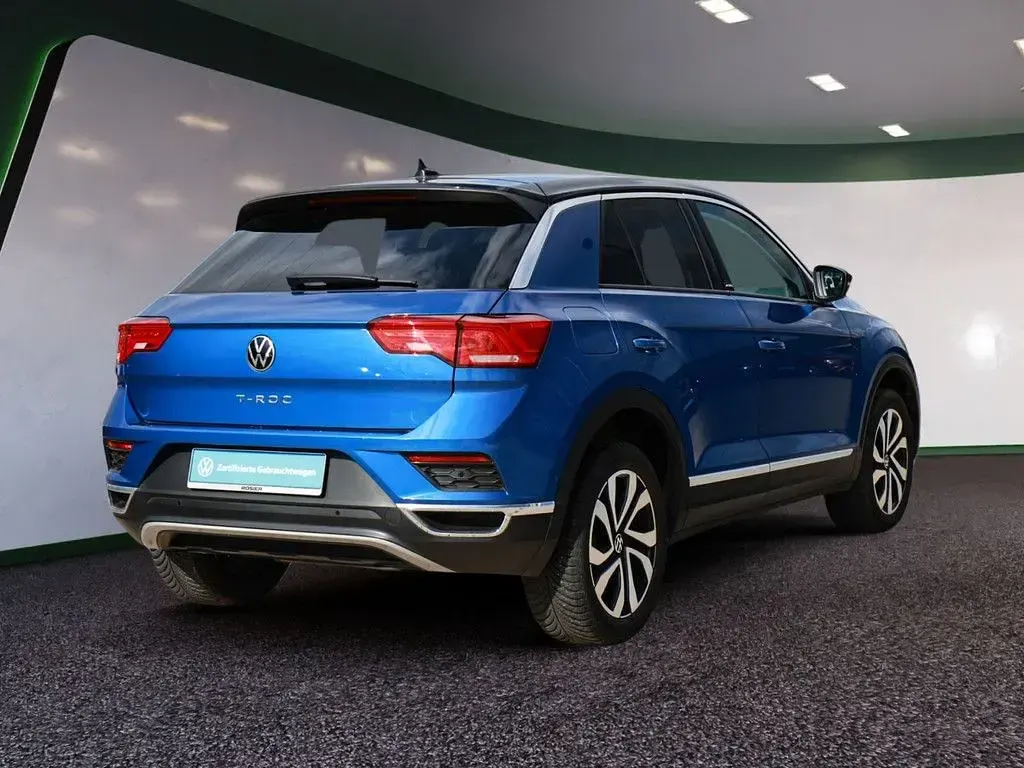 Używany VW T-Roc Active 116 KM (85 kW) 2021 Niebieski SUV