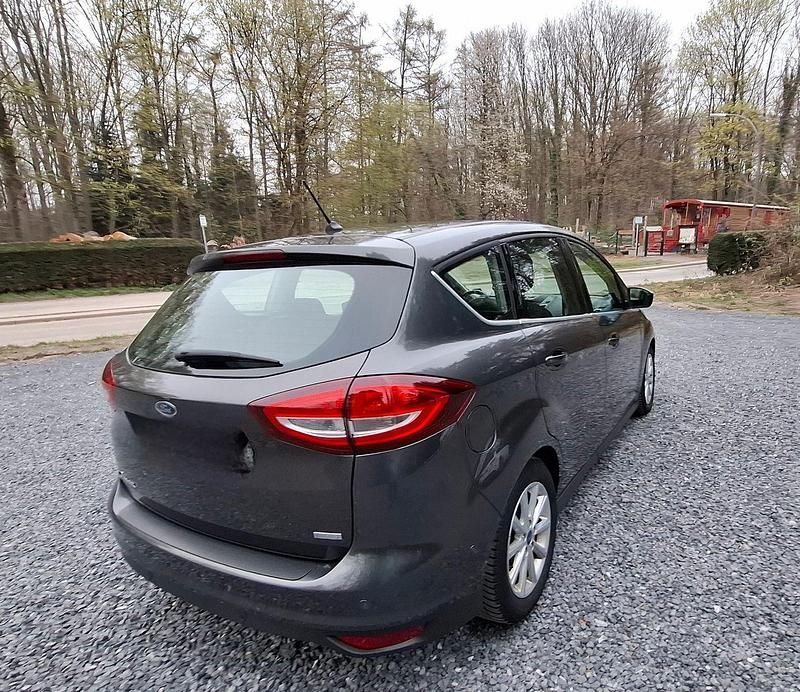 Gebraucht Ford C-MAX Titanium 150 PS (110 kW) 2018 Grau Van / Kleinbus