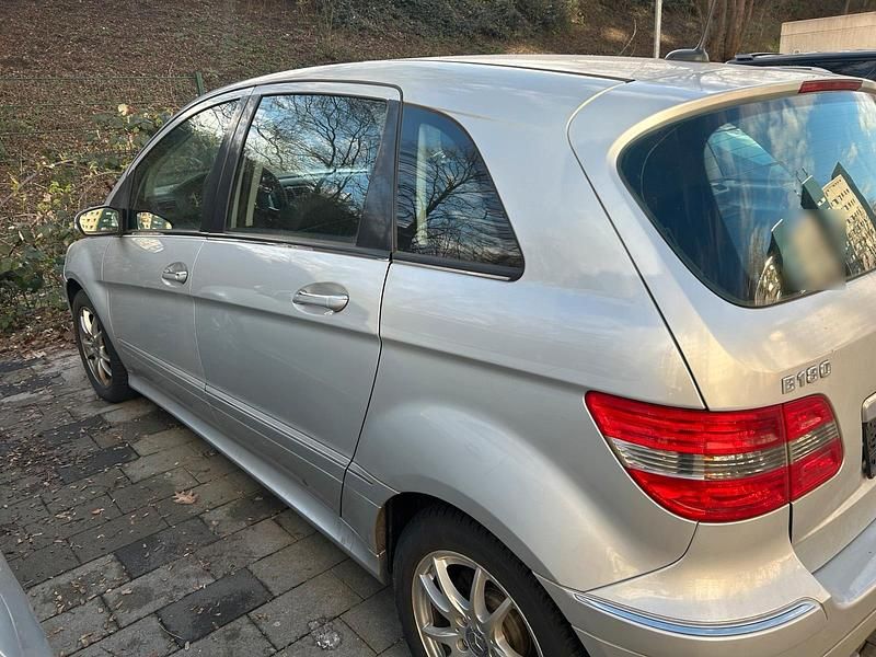Gebraucht Mercedes B180 2006 Silber Van / Kleinbus