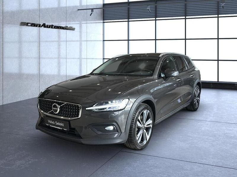 Gebraucht Volvo V60 CC Plus 197 PS (144 kW) 2023 Grau Kombi