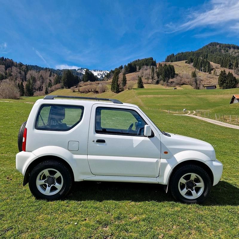 Gebraucht Suzuki Jimny 86 PS (63 kW) 2010 Weiß SUV