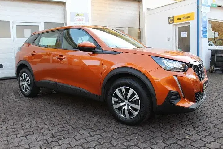 Gebraucht Peugeot 2008 101 PS (74 kW) 2021 Orange SUV