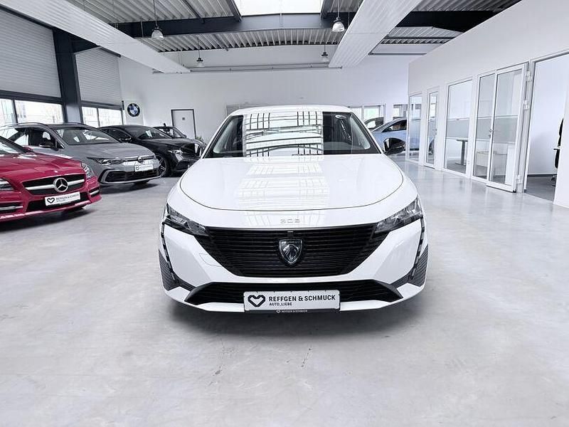 Gebraucht Peugeot 308 Active 110 PS (80 kW) 2022 Weiss (metallic) Limousine