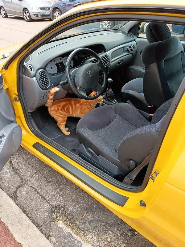 Gebraucht Renault Mégane Coupé 107 PS (78 kW) 1999 Gelb Coupé