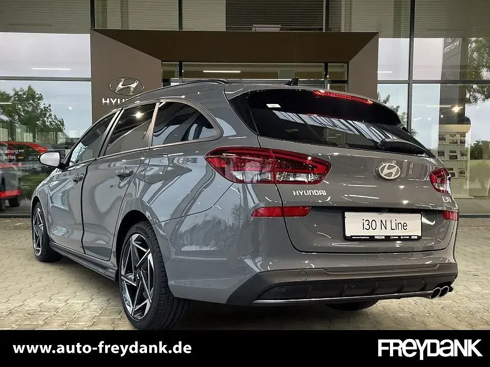 Gebraucht Hyundai i30 140 PS (102 kW) 2026 Shadow grey Kombi
