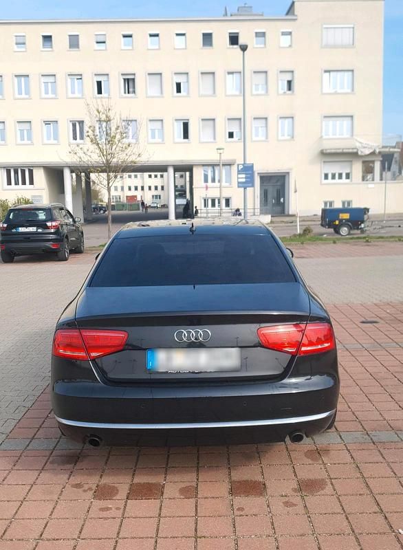 Gebraucht Audi A8L 250 PS (183 kW) 2011 Schwarz Limousine