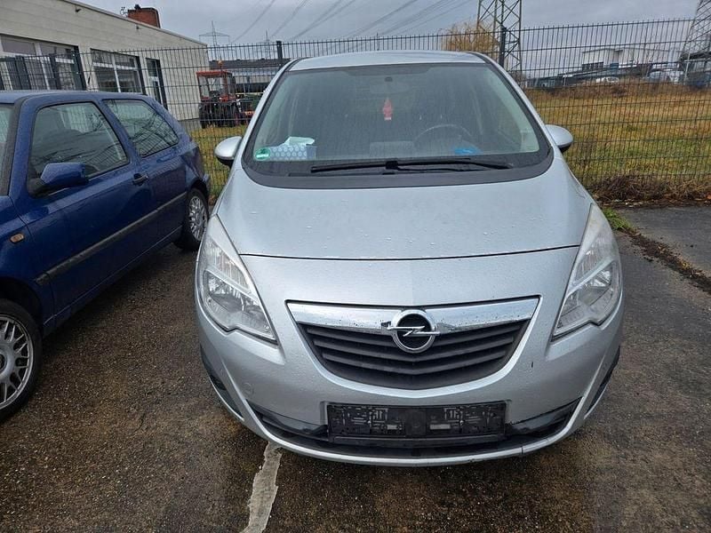 Silber Gebraucht 2012 Opel Meriva Van / Kleinbus | 1.700 € (Superpreis) - Bild 1/4