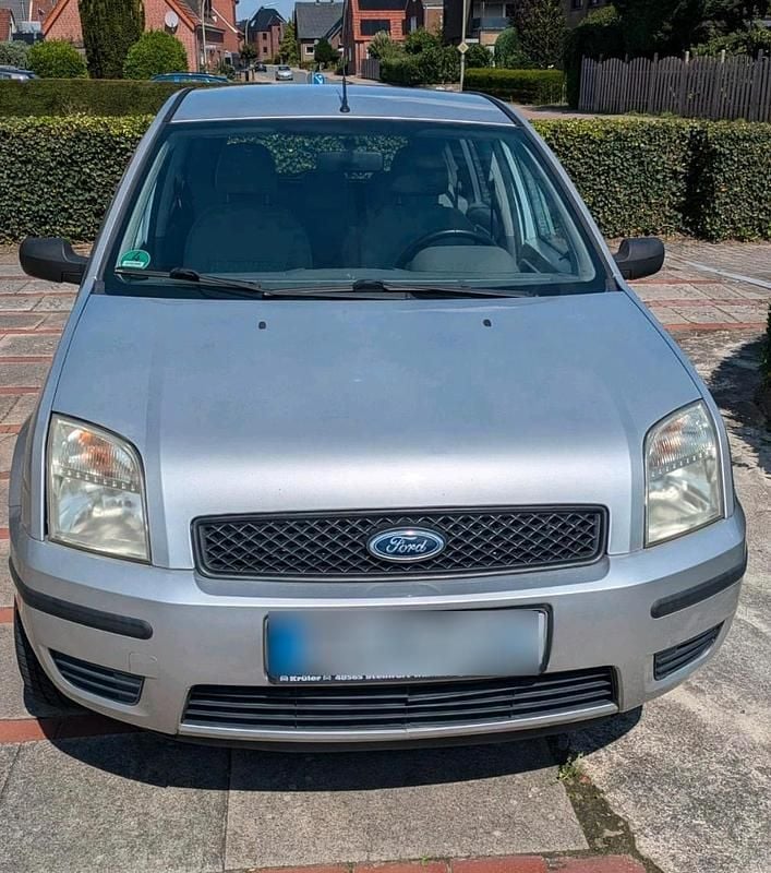 Silber Gebraucht 2003 Ford Fusion Ambiente Kleinwagen | 1.980 € (Fairer Preis) - Bild 1/4