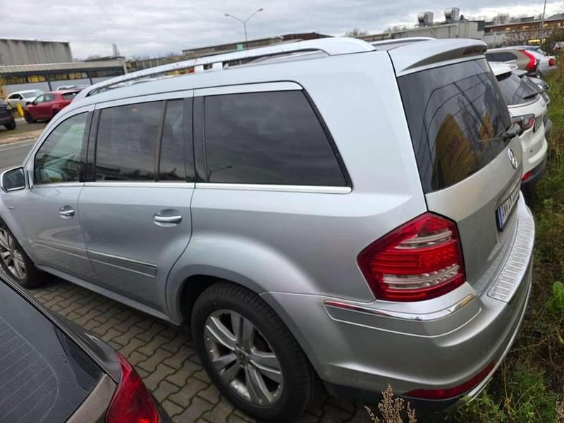 Gebraucht Mercedes 350 306 PS (225 kW) 2009 Silber