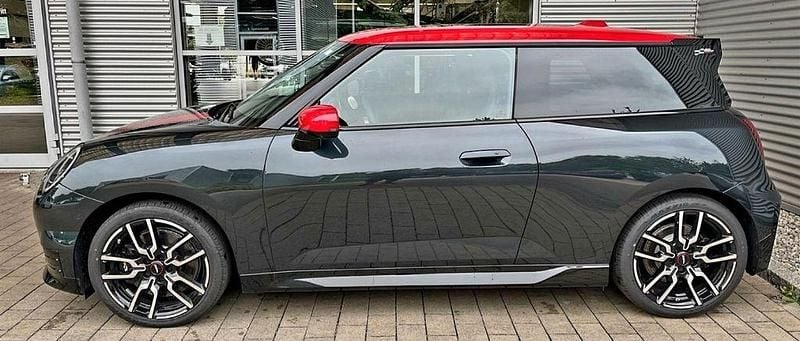Gebraucht Mini Cooper 160 kW (218 PS) 2024 Schwarz Kleinwagen