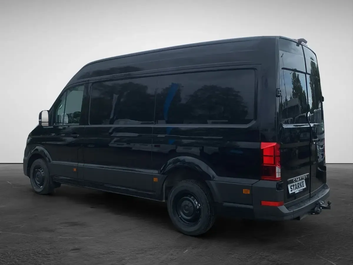 Neu VW Crafter 140 PS (102 kW) 2026 Weiß (candyweiß) Van