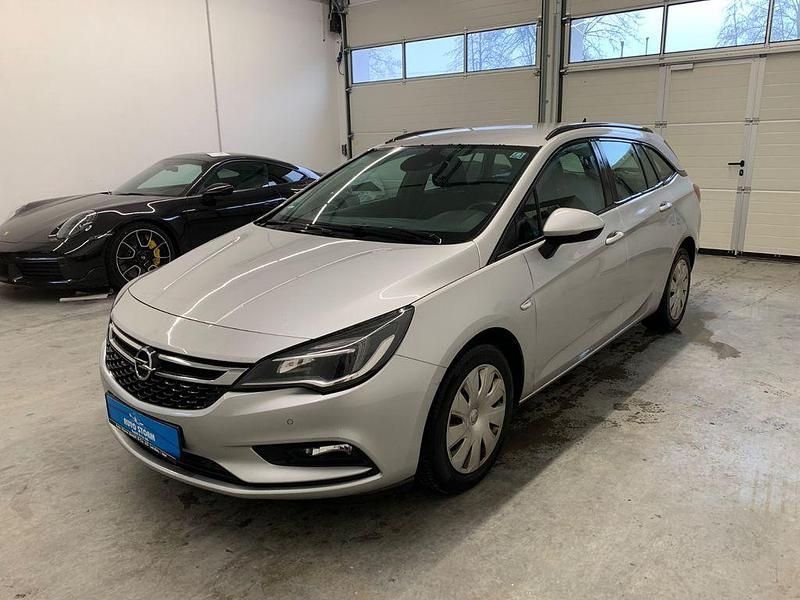 Gebraucht Opel Astra Edition 136 PS (100 kW) 2018 Silber Kombi