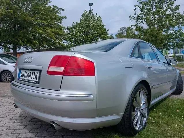 Gebraucht Audi A8 Sport 334 PS (245 kW) 2004 Grau (metallic) Limousine