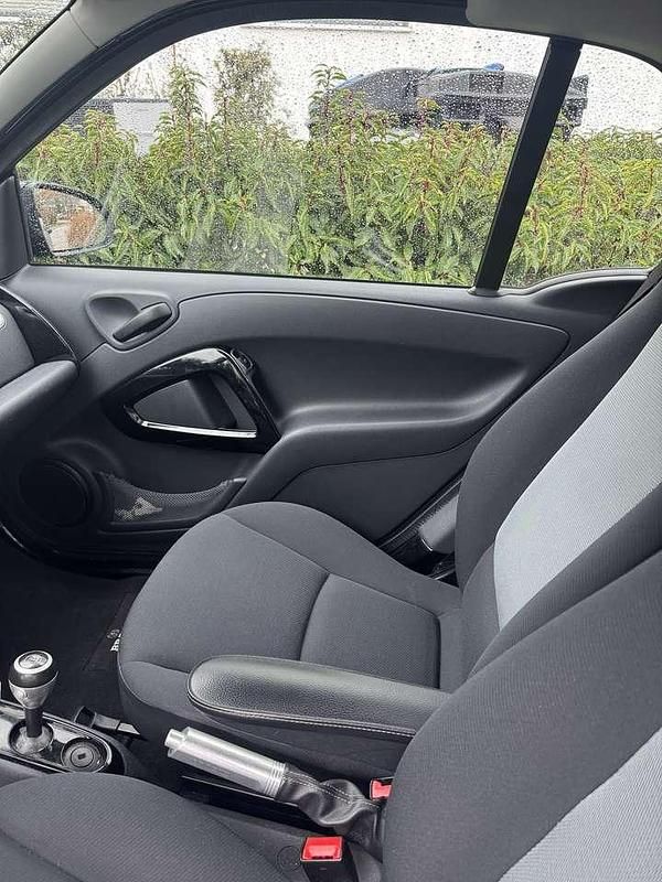 Gebraucht Smart ForTwo Coupé 71 PS (52 kW) 2012 Schwarz Coupé