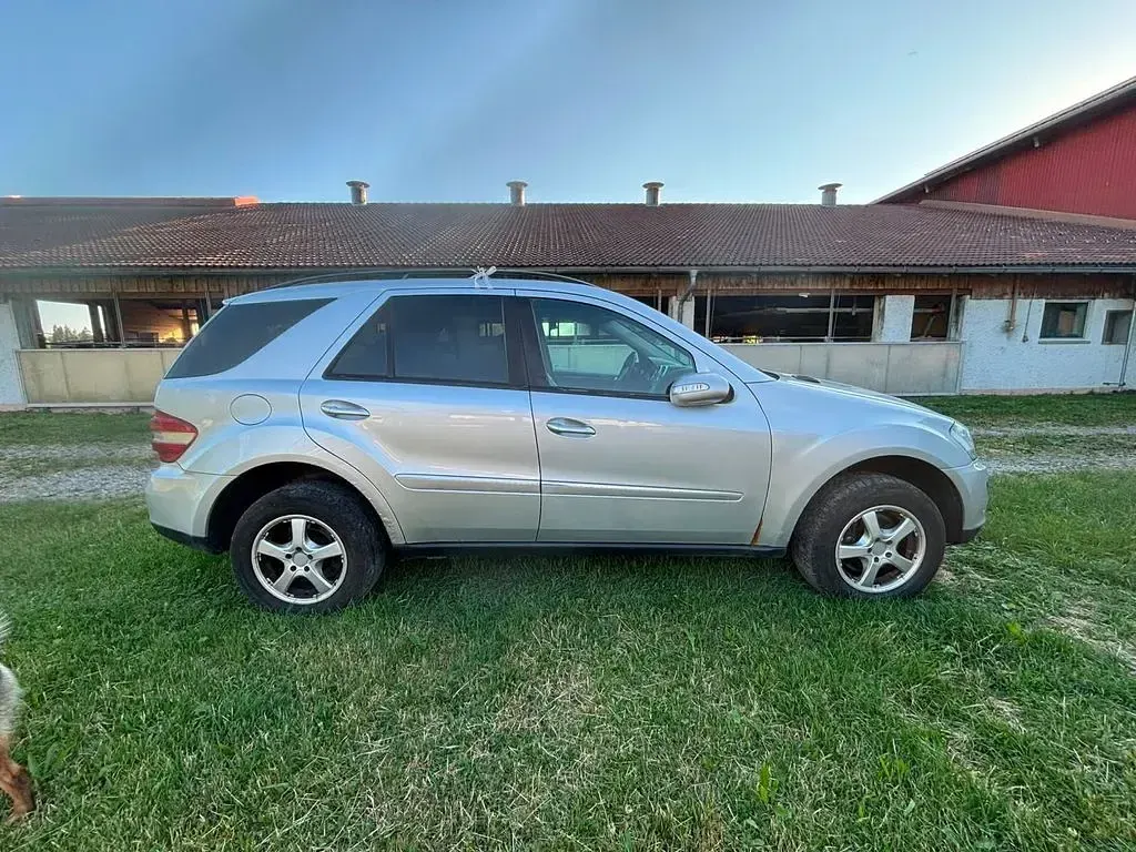 Gebraucht Mercedes ML280 190 PS (139 kW) 2007 Grau SUV