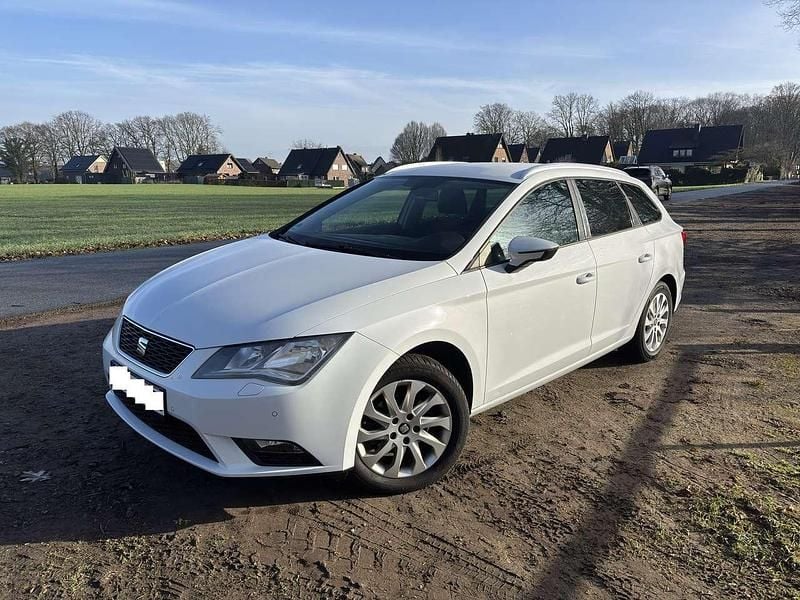 Gebraucht Seat Leon ST 105 PS (77 kW) 2015 Weiß Kombi